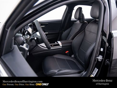New 2026 Mercedes-Benz C 300 4MATIC Sedan image 16