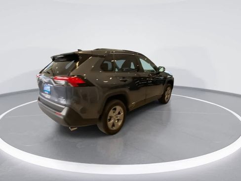 Used 2024 Toyota RAV4 LE image 8