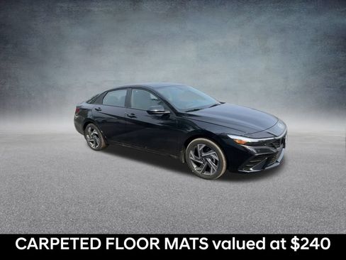 Used 2025 Hyundai Elantra Sport FWD image 2