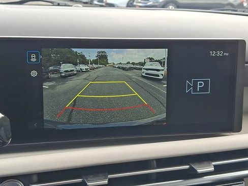 Used 2025 Hyundai Tucson SEL FWD image 18