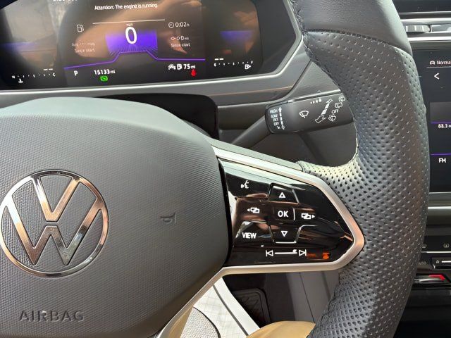 Certified 2024 Volkswagen Tiguan SE R-Line AWD/4WD image 13