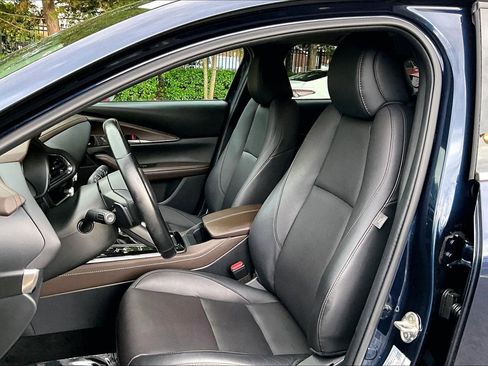 Used 2023 MAZDA CX-30 AWD 2.5 S w/ Premium Package image 23