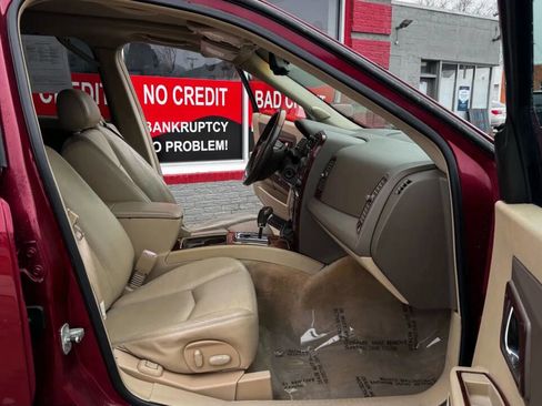 Used 2006 Cadillac SRX w/ Seating Package image 17