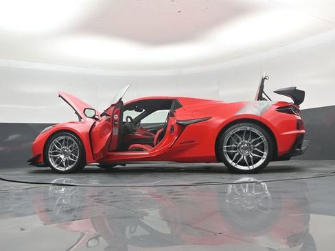 Used 2024 Chevrolet Corvette Z06 w/ Z07 Performance Package image 54