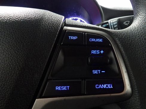 Used 2018 Hyundai Accent SE FWD image 18