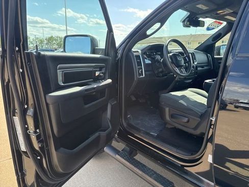 Used 2022 RAM 1500 Classic Warlock w/ Electronics Group AWD/4WD image 12