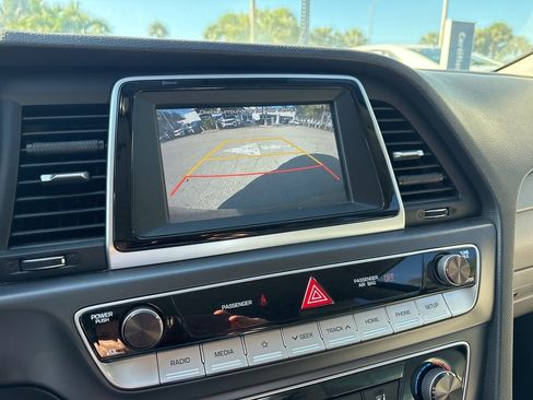 Used 2019 Hyundai Sonata SE image 7