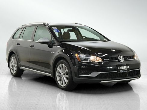 Used 2017 Volkswagen Golf Alltrack SE AWD/4WD image 7