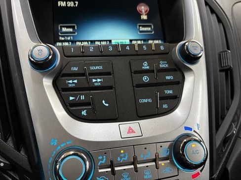 Used 2017 Chevrolet Equinox LT FWD image 42