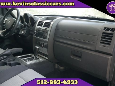 Used 2007 Dodge Nitro R/T image 17