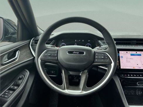 New 2026 Jeep Grand Cherokee L 4WD image 28