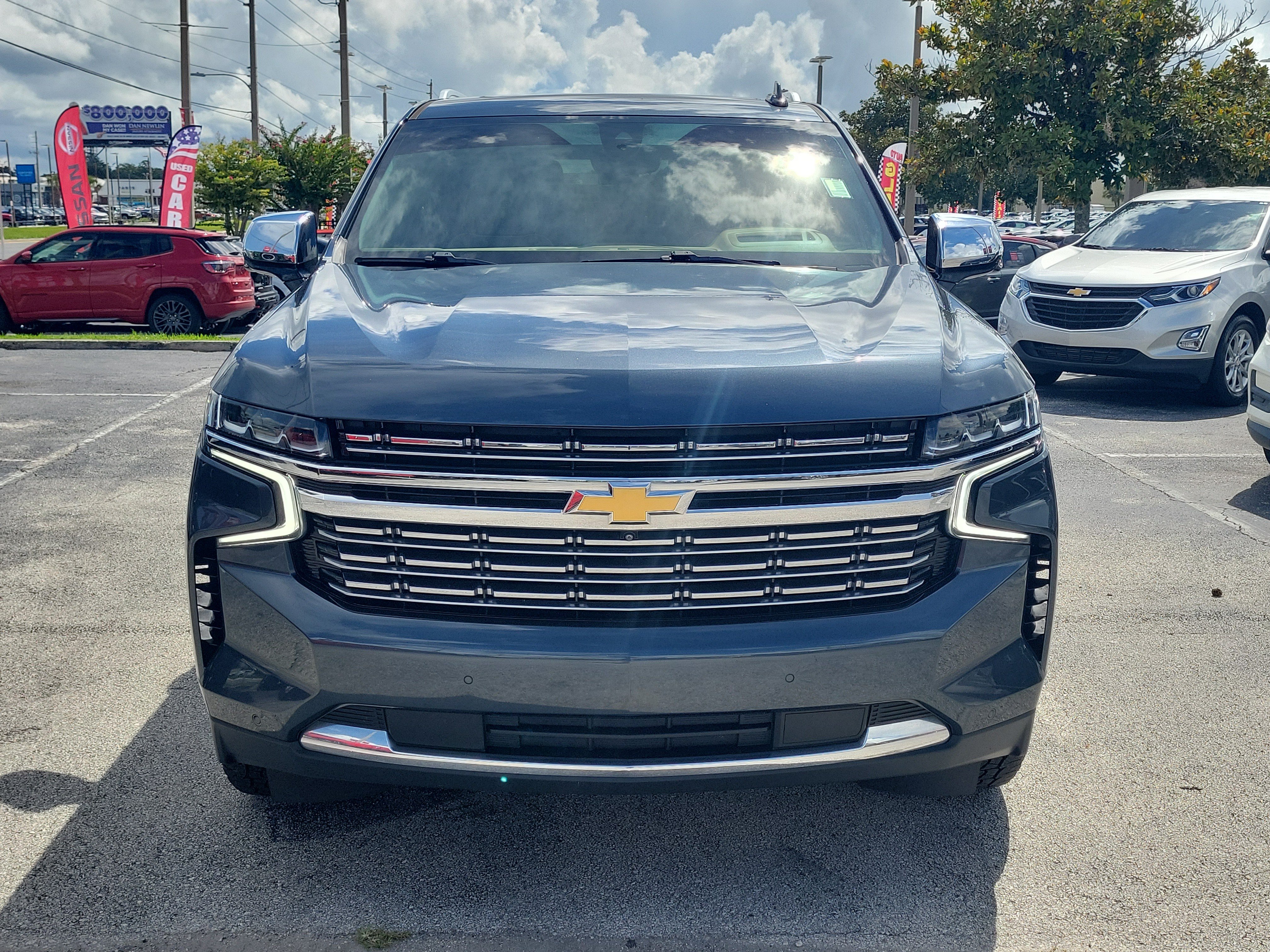 Used 2021 Chevrolet Tahoe Premier w/ Premium Package AWD/4WD image 2