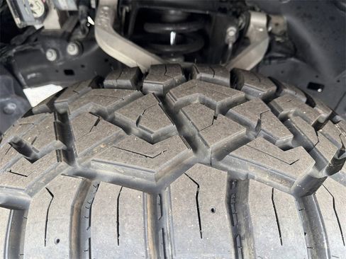 Used 2021 RAM 1500 Laramie image 25