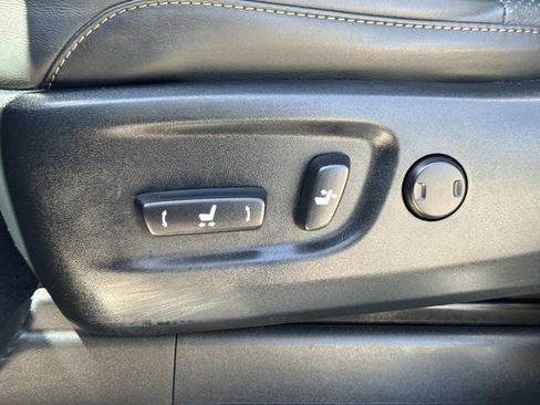 Certified 2023 Lexus GX 460 Luxury w/ Accessory Package AWD/4WD image 19