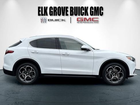 Used 2019 Alfa Romeo Stelvio Ti image 3