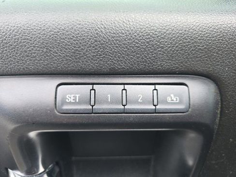 Used 2014 Chevrolet Silverado 1500 LTZ Z71 AWD/4WD image 20