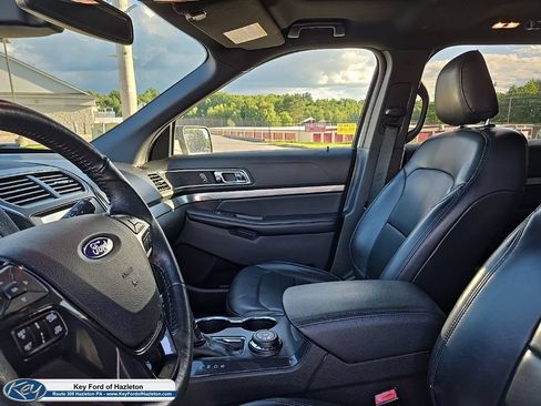 Used 2019 Ford Explorer XLT w/ Equipment Group 202A AWD/4WD image 37