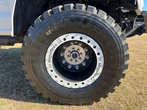 Used 2019 Ford F350 Lariat w/ Lariat Ultimate Package image 16