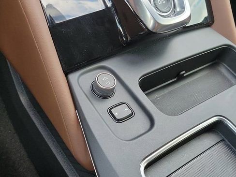 Certified 2025 Acura MDX FWD w/ Technology Package image 27