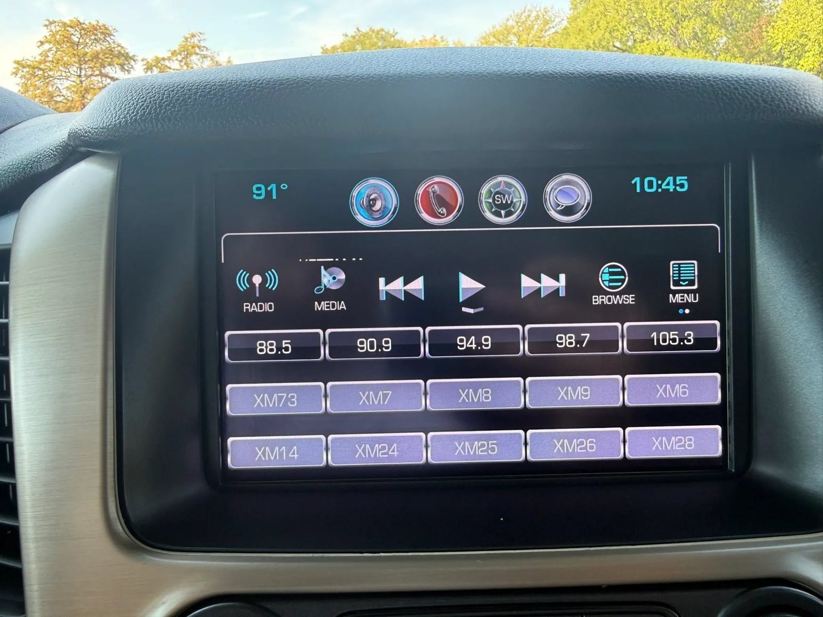 Used 2017 GMC Yukon XL Denali RWD image 44