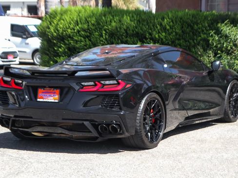 Used 2022 Chevrolet Corvette Stingray Preferred Cpe w/ Z51 Performance Package RWD image 8