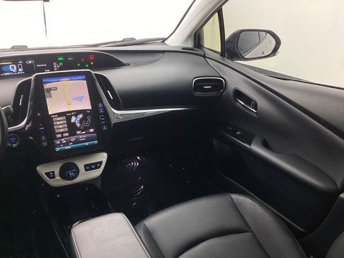 Used 2017 Toyota Prius Prime Premium w/ Carpet Mat Package image 27