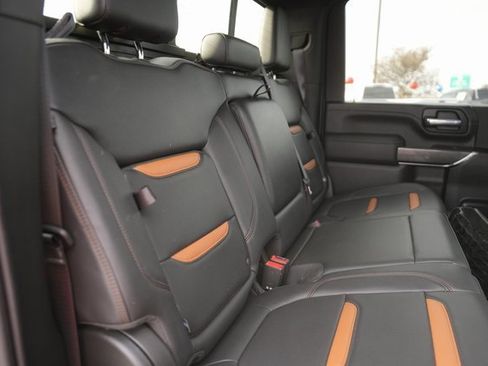 Used 2020 GMC Sierra 2500 AT4 w/ AT4 Premium Package image 17