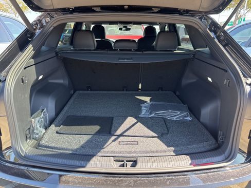 New 2026 Volkswagen Atlas Cross Sport SE FWD image 23