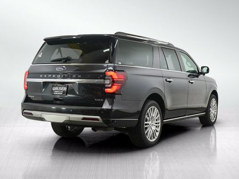 Used 2024 Ford Expedition Max Platinum AWD/4WD image 5