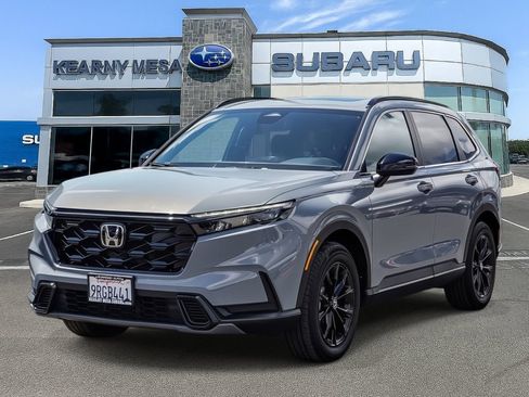 Used 2025 Honda CR-V Sport image 3