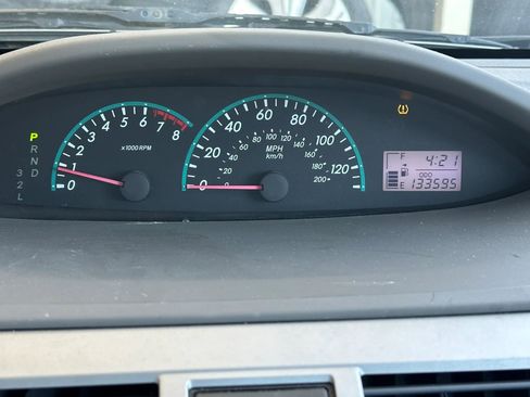 Used 2009 Toyota Yaris S image 5