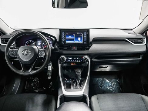 Certified 2022 Toyota RAV4 LE FWD image 13