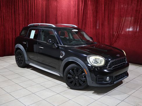 Used 2017 MINI Cooper Countryman S FWD image 2