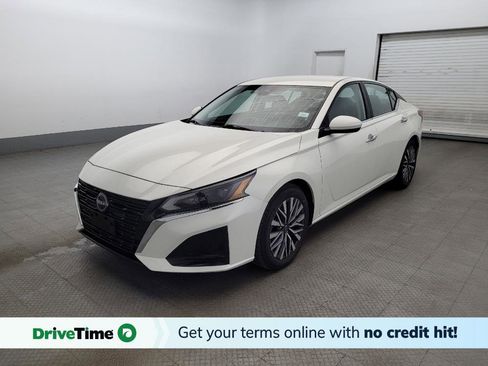 Used 2023 Nissan Altima 2.5 SV image 1