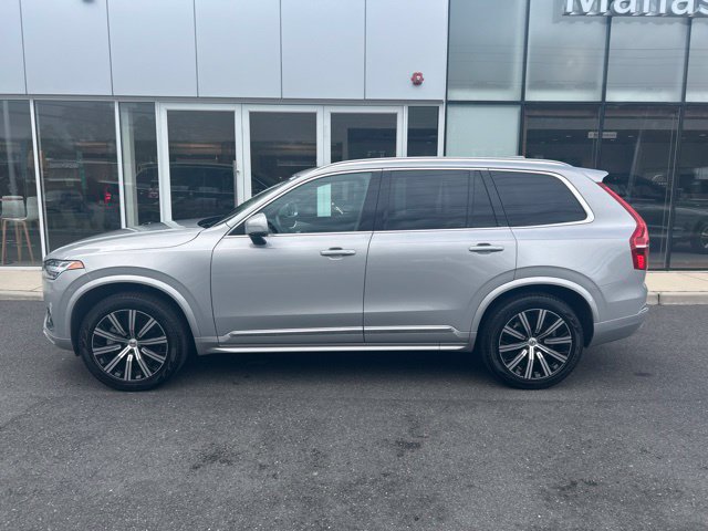 Certified 2025 Volvo XC90 B5 Core AWD/4WD image 2