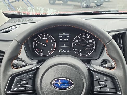 Used 2024 Subaru Crosstrek 2.5i Limited AWD/4WD image 11