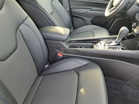 New 2026 Jeep Compass Latitude image 20