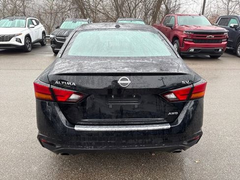 Certified 2023 Nissan Altima 2.5 SV w/ SV Premium Package image 4