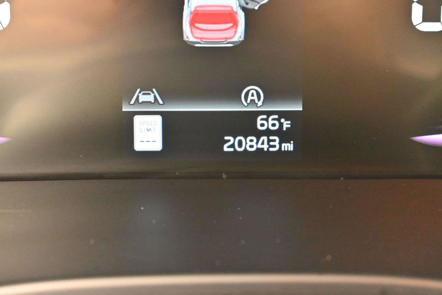 Used 2025 Kia Soul LX FWD image 18