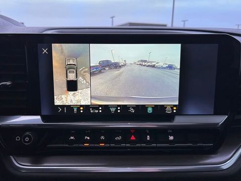 Used 2022 Chevrolet Silverado 1500 High Country w/ High Country Premium Package image 25