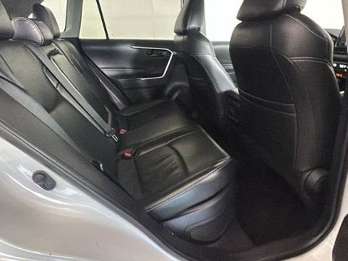 Used 2022 Toyota RAV4 LE AWD/4WD image 27