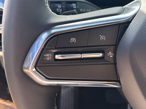 New 2026 Chevrolet Equinox EV LT w/ Convenience Package II image 18