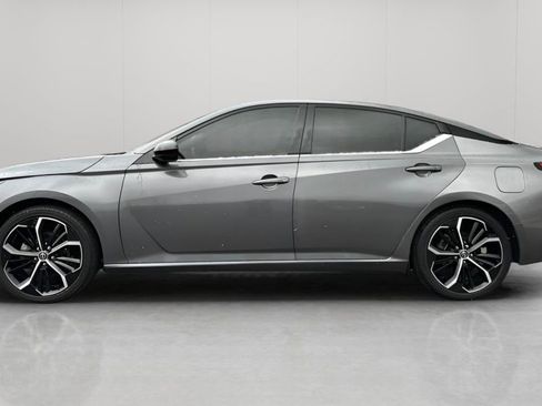 Used 2024 Nissan Altima 2.5 SR image 8