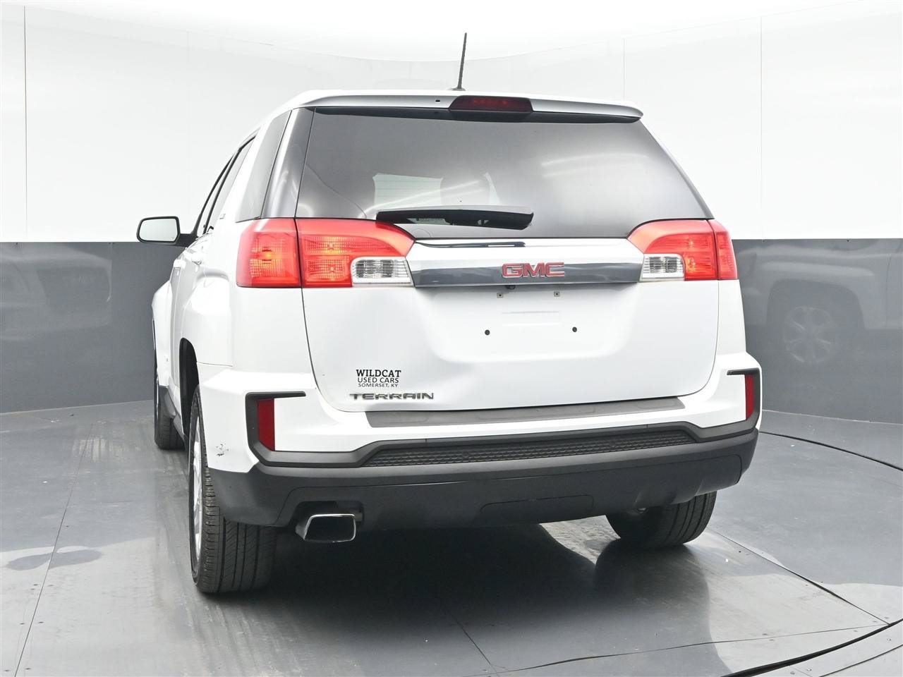 Used 2017 GMC Terrain SLE FWD image 6