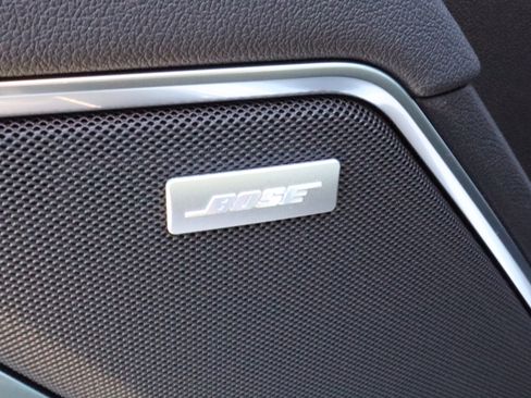 New 2026 GMC Sierra 1500 SLT image 19