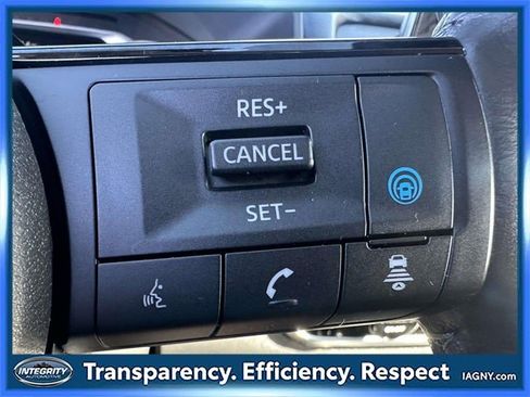 Certified 2022 Nissan Rogue SV w/ SV Premium Package image 34