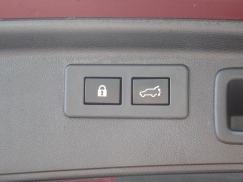 Used 2020 Subaru Forester Limited image 14