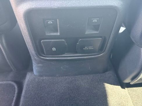 Used 2023 Ford Bronco Badlands AWD/4WD image 12
