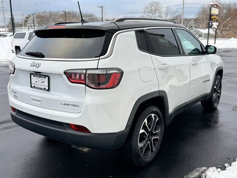 Used 2022 Jeep Compass Limited image 5