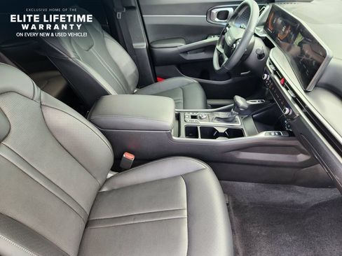 Certified 2026 Kia Sorento S FWD image 12